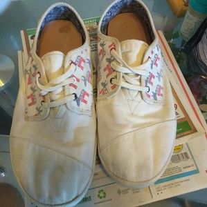 TOMS "democratic" shoes